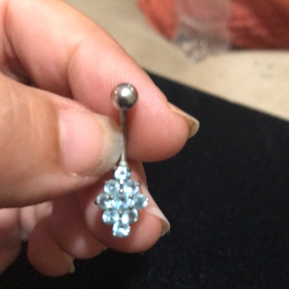 Diamond shaped Navel - Picture 1 of 4